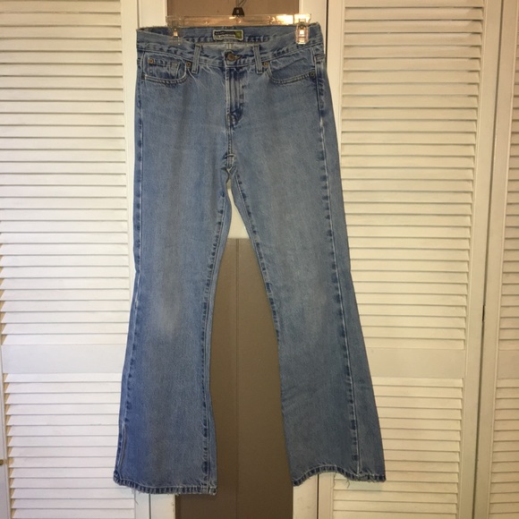 ‼️SALE‼️ Vintage Lightwash Jeans - Picture 2 of 7